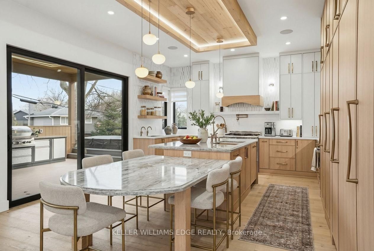 Detached House for sale at 427 Pine Cove Road, Burlington, Ontario, L7N 1W4 - Roseland - MLS: W12649750