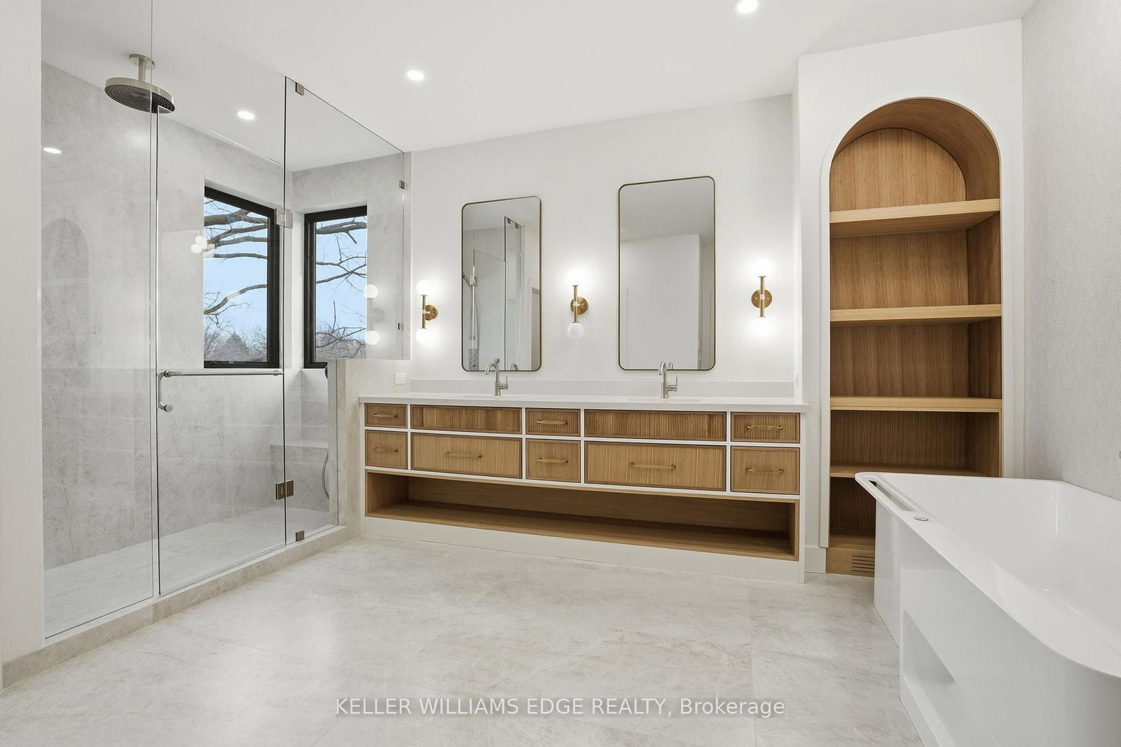 Detached House for sale at 427 Pine Cove Road, Burlington, Ontario, L7N 1W4 - Roseland - MLS: W12649750