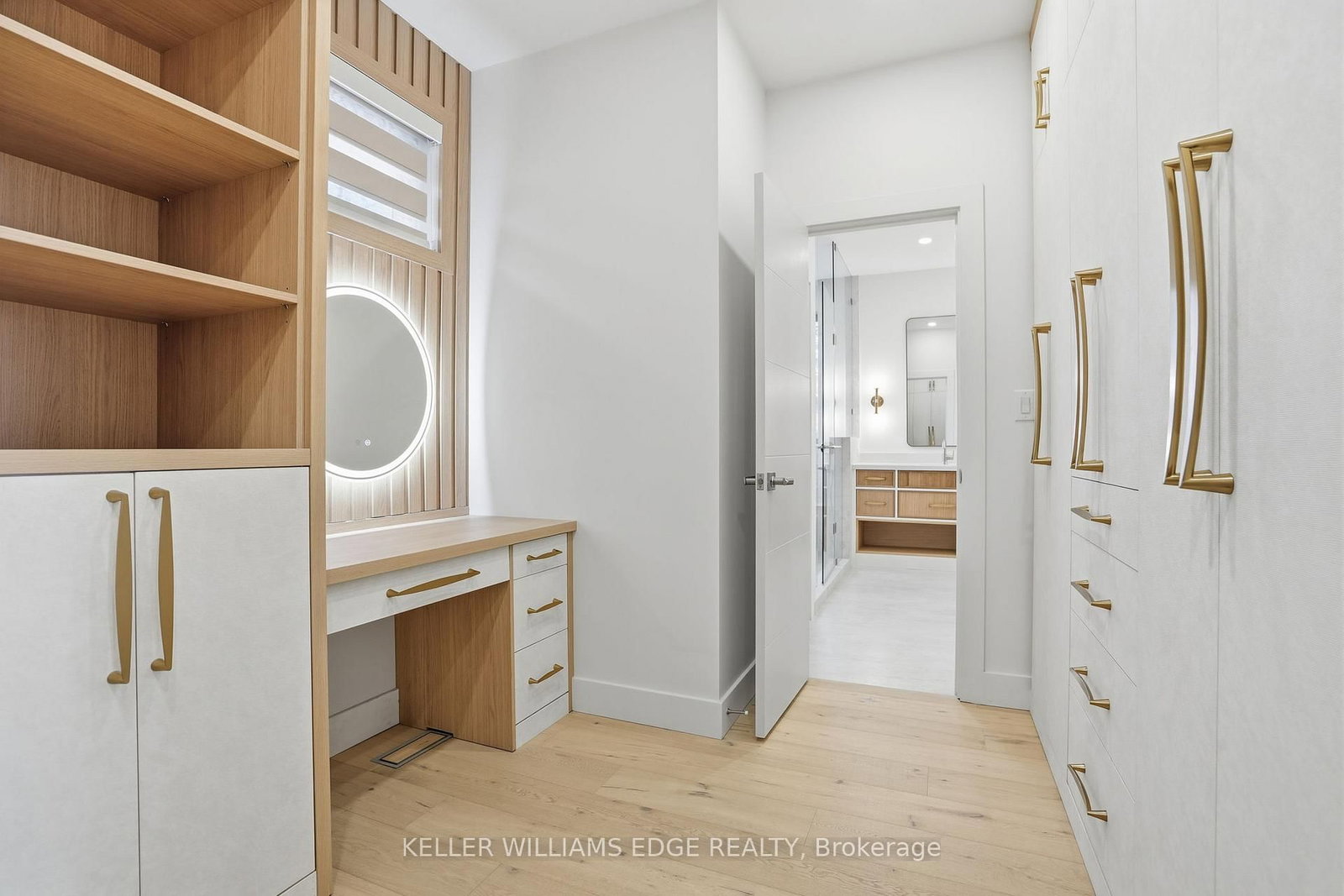 Detached House for sale at 427 Pine Cove Road, Burlington, Ontario, L7N 1W4 - Roseland - MLS: W12649750