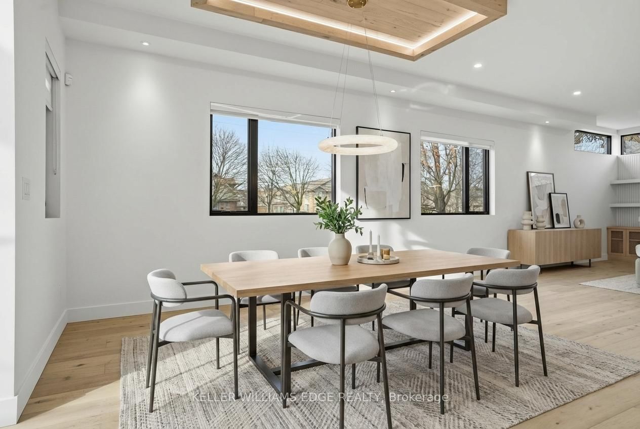 Detached House for sale at 427 Pine Cove Road, Burlington, Ontario, L7N 1W4 - Roseland - MLS: W12649750