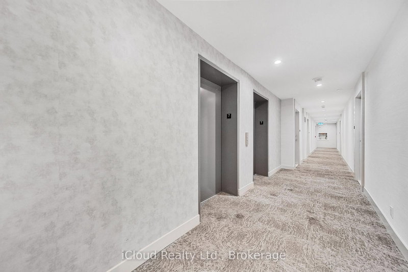 709 - 215 Veterans Dr, Brampton, L7A 4S6 | Image 2