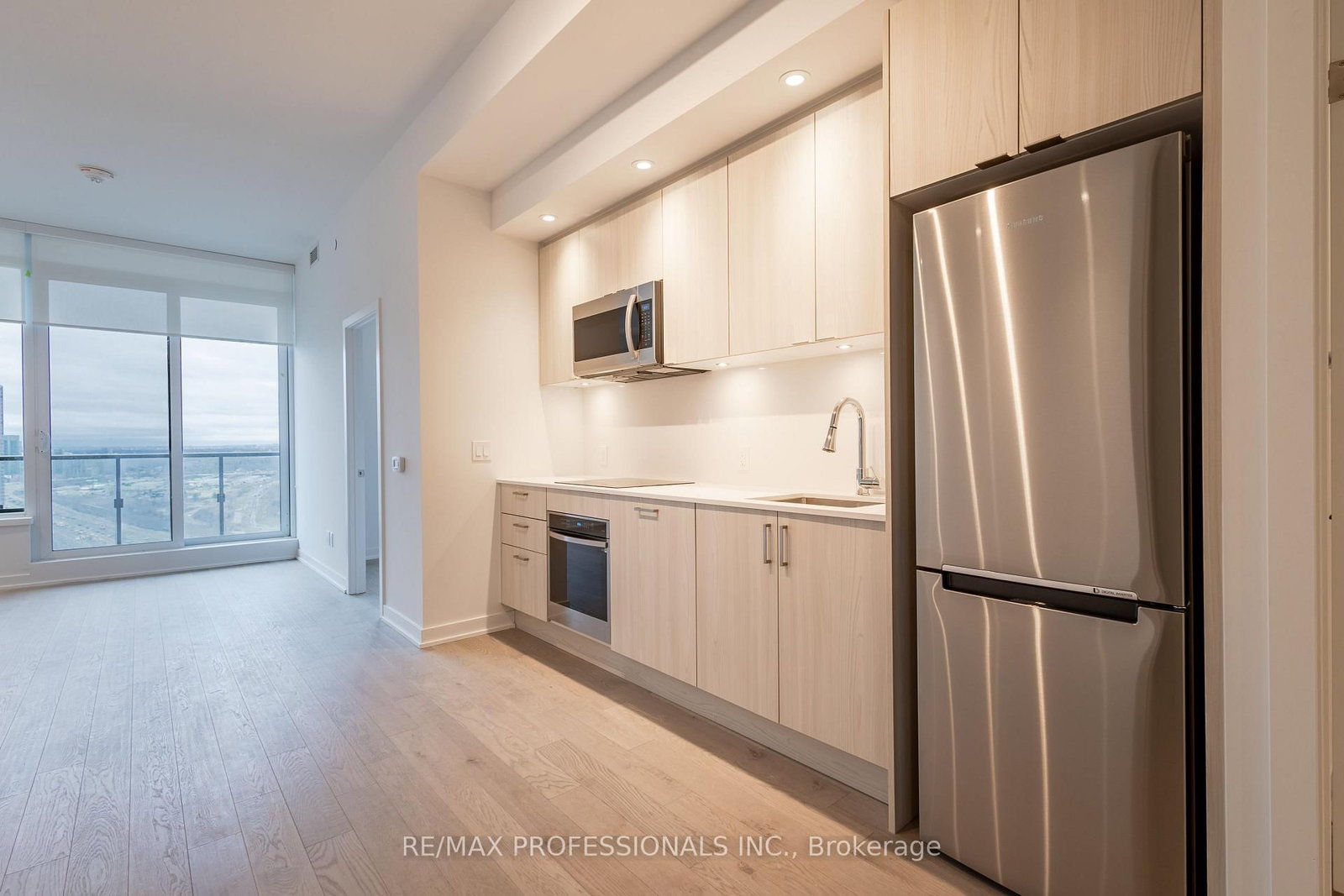 Listing Image 33