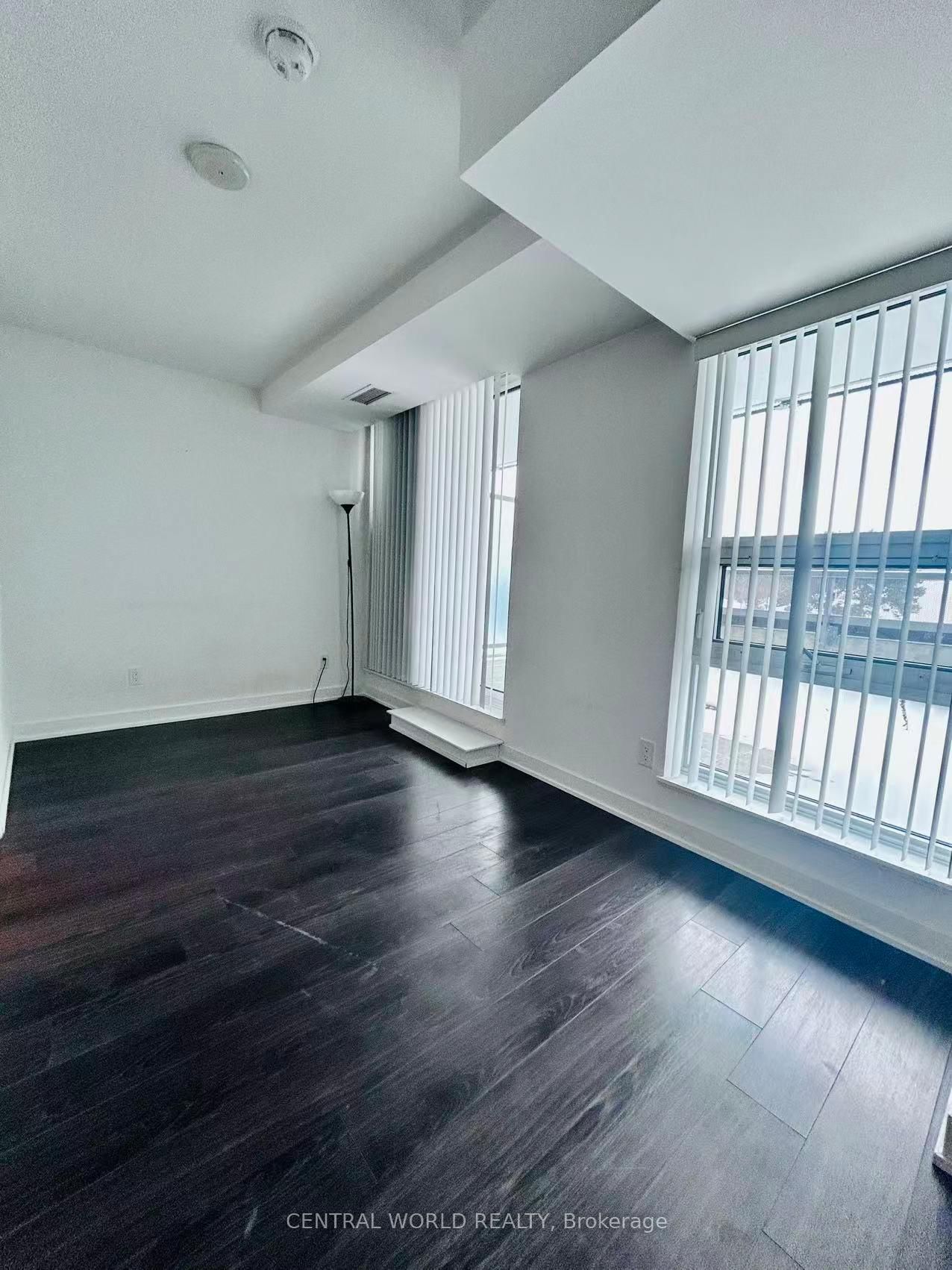 160 Flemington Road, Unit 306 - Photo 4