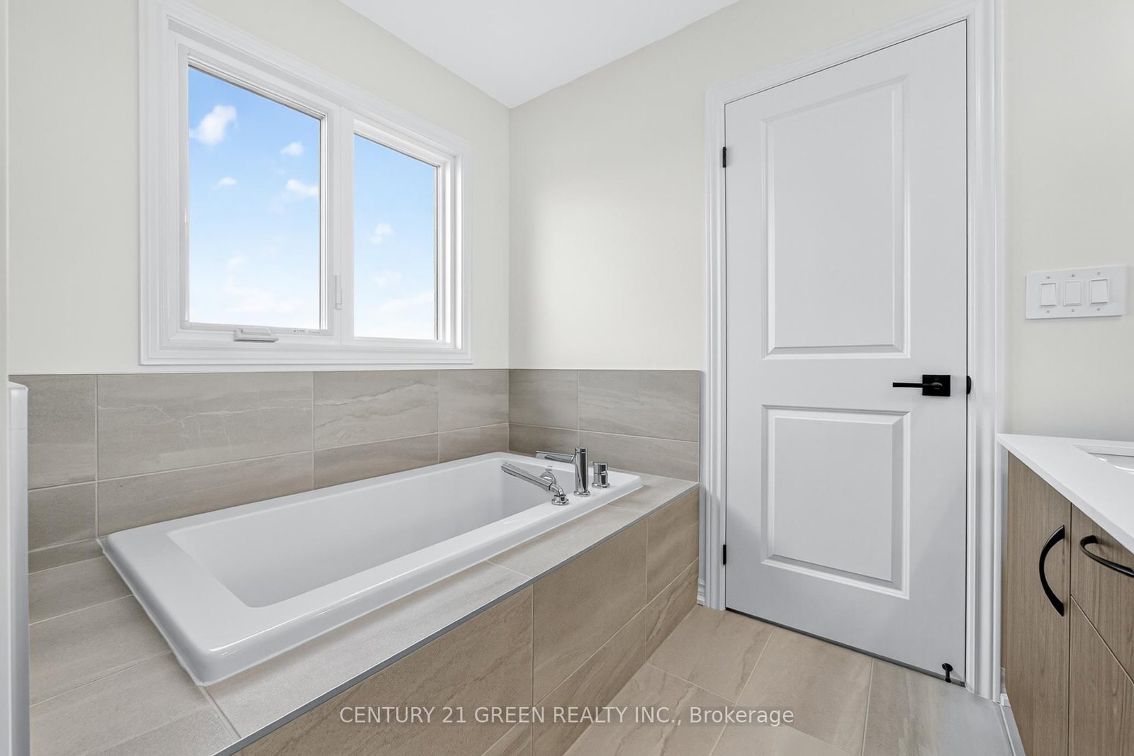 Semi-Detached House leased at 1473 Savoline Boulevard, Milton, Ontario, L9E 2G5 - Walker - MLS: W12652732