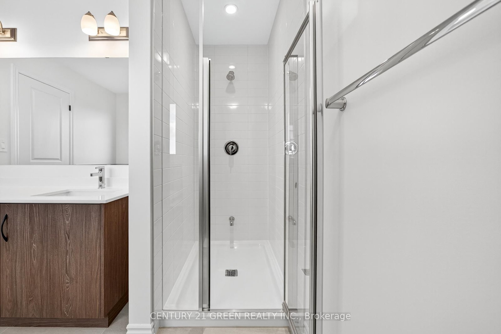 Semi-Detached House leased at 1473 Savoline Boulevard, Milton, Ontario, L9E 2G5 - Walker - MLS: W12652732