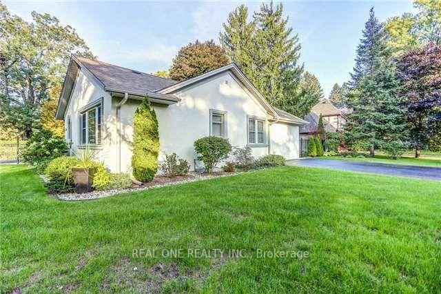 1268 Lorne Park Road