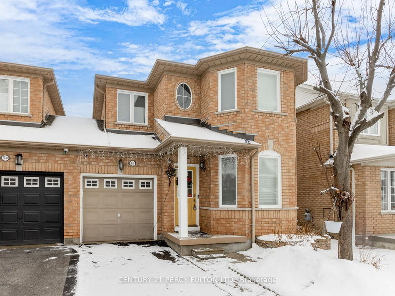 3040 Bentley Dr, Mississauga, L5M 6W2 | Image 3