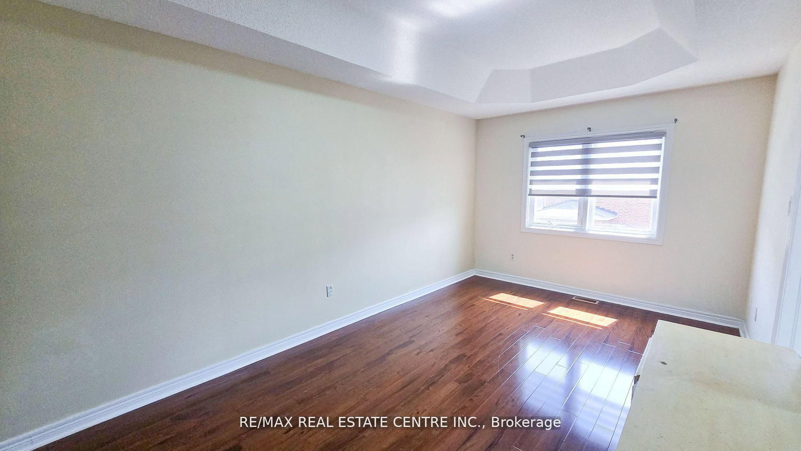 Semi-Detached House for sale at 131 Seahorse Avenue, Brampton, Ontario, L6V 4N5 - Madoc - MLS: W12656722