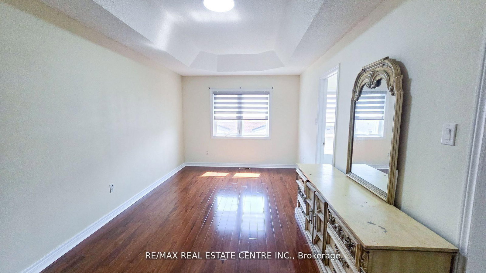 Semi-Detached House for sale at 131 Seahorse Avenue, Brampton, Ontario, L6V 4N5 - Madoc - MLS: W12656722