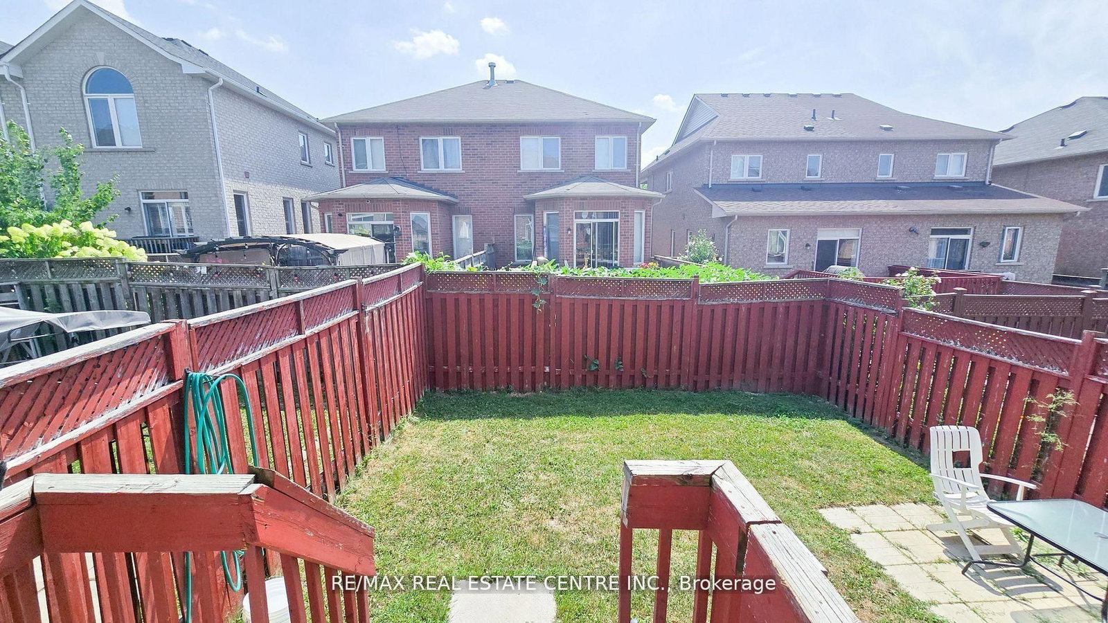 Semi-Detached House for sale at 131 Seahorse Avenue, Brampton, Ontario, L6V 4N5 - Madoc - MLS: W12656722