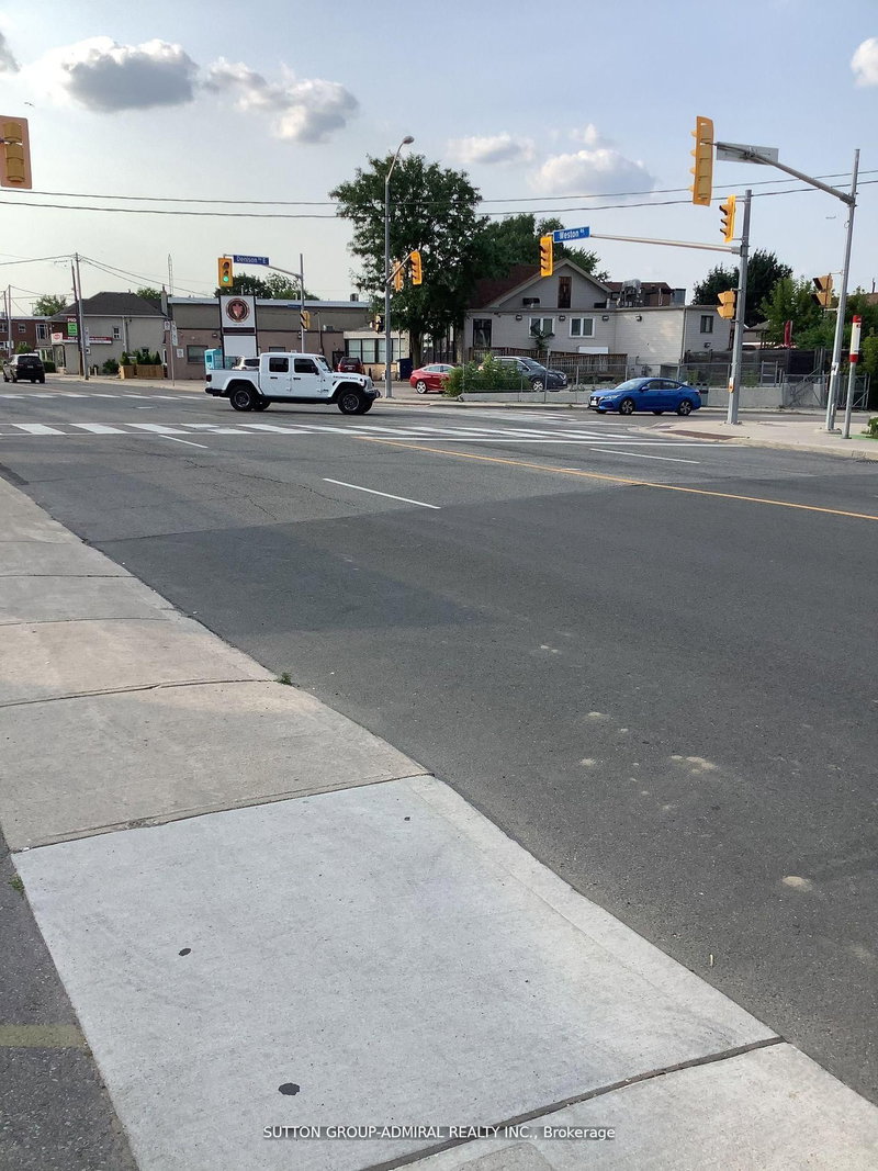 1634 Weston Rd W, Toronto, M9N 1T9 | Image 2