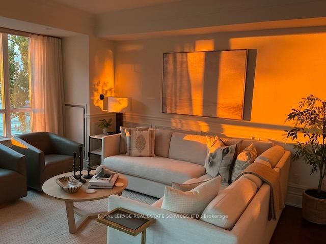 327 - 3500 Lakeshore Rd W, Oakville, L6L 0B4 | Image 3