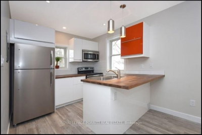 Detached House leased at 4-3411 Lake Shore Boulevard, Toronto, Ontario, M8W 1N2 - Long Branch - MLS: W12657500