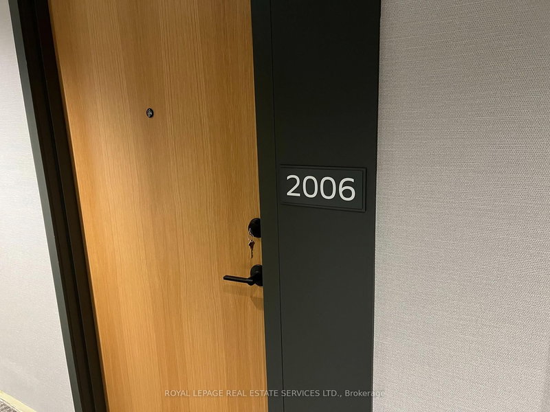 2006 - 2495 Eglinton Ave W, Mississauga, L5M 2V8 | Image 2