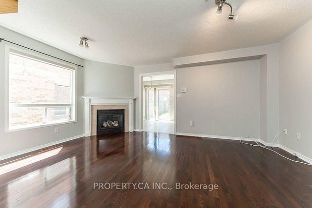 37 Lonestar Crescent