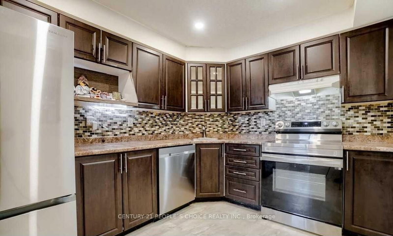 411 - 41 Markbrook Lane, Toronto, M9V 5E6 | Image 2