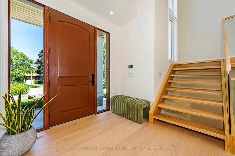 1618 Dogwood Tr, Mississauga, L5G 3A5 | Image 2