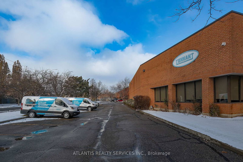 1329 Cardiff Blvd, Mississauga, L5S 1R1 | Image 2