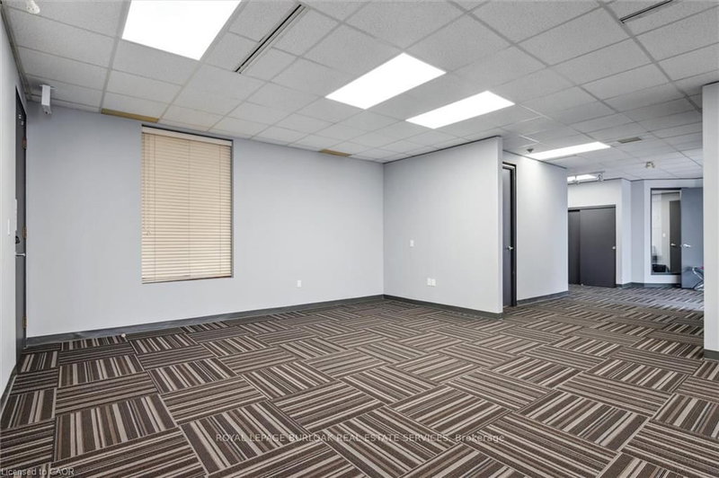 202 - 3430 South Service Rd, Burlington, L7N 3T9 | Image 3