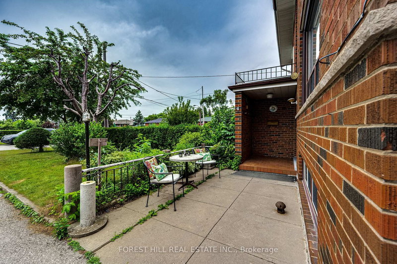 73 Talent Cres, Toronto, M9M 2N5 | Image 2