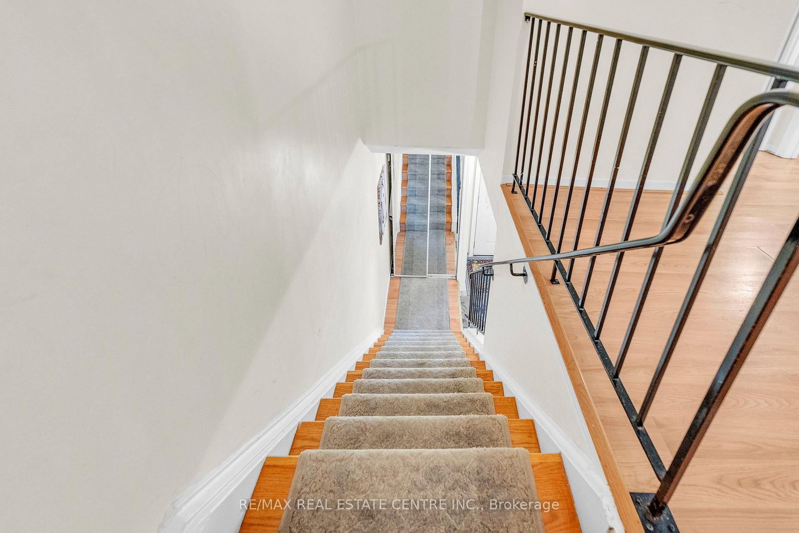 105 Hansen Brampton,ON L6V 3C9 — Photo 12