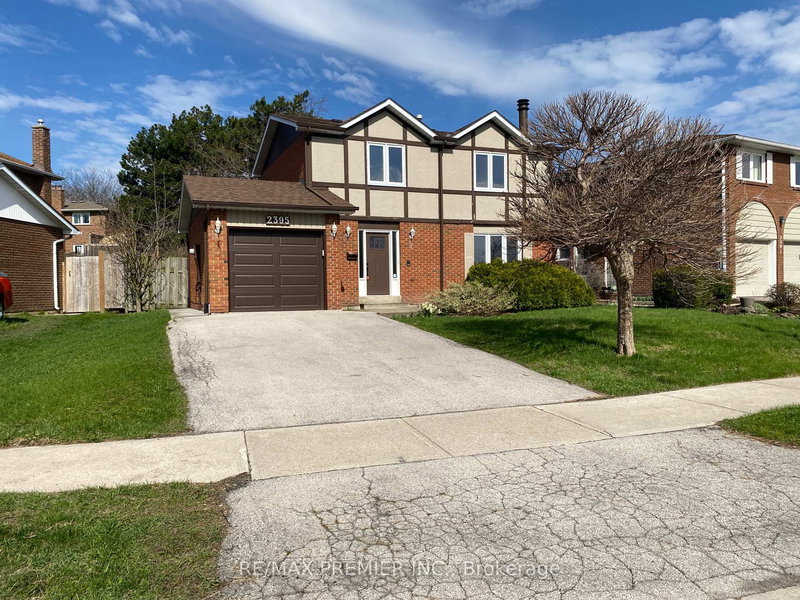 2395 Benedet Dr, Mississauga, L5J 4H5 | Image 2