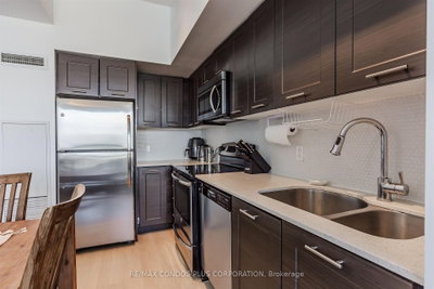 Unit 2706 — 2220 Lake Shore Boulevard W — photo 5
