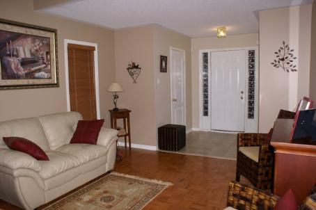 12 Bramfield St, Brampton, L7A2W3 | Image 3