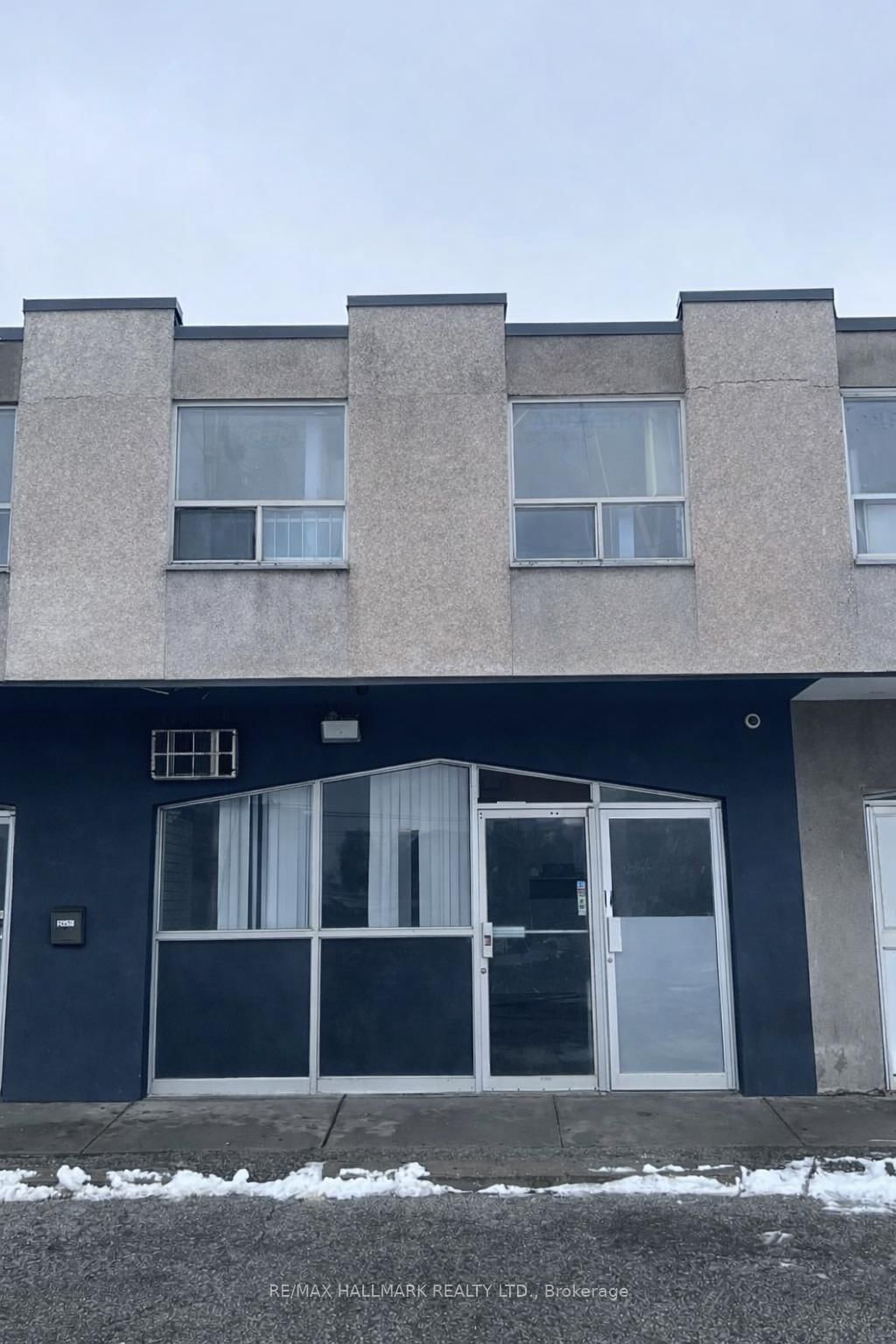 2565 Hurontario Street, Unit Main Fl