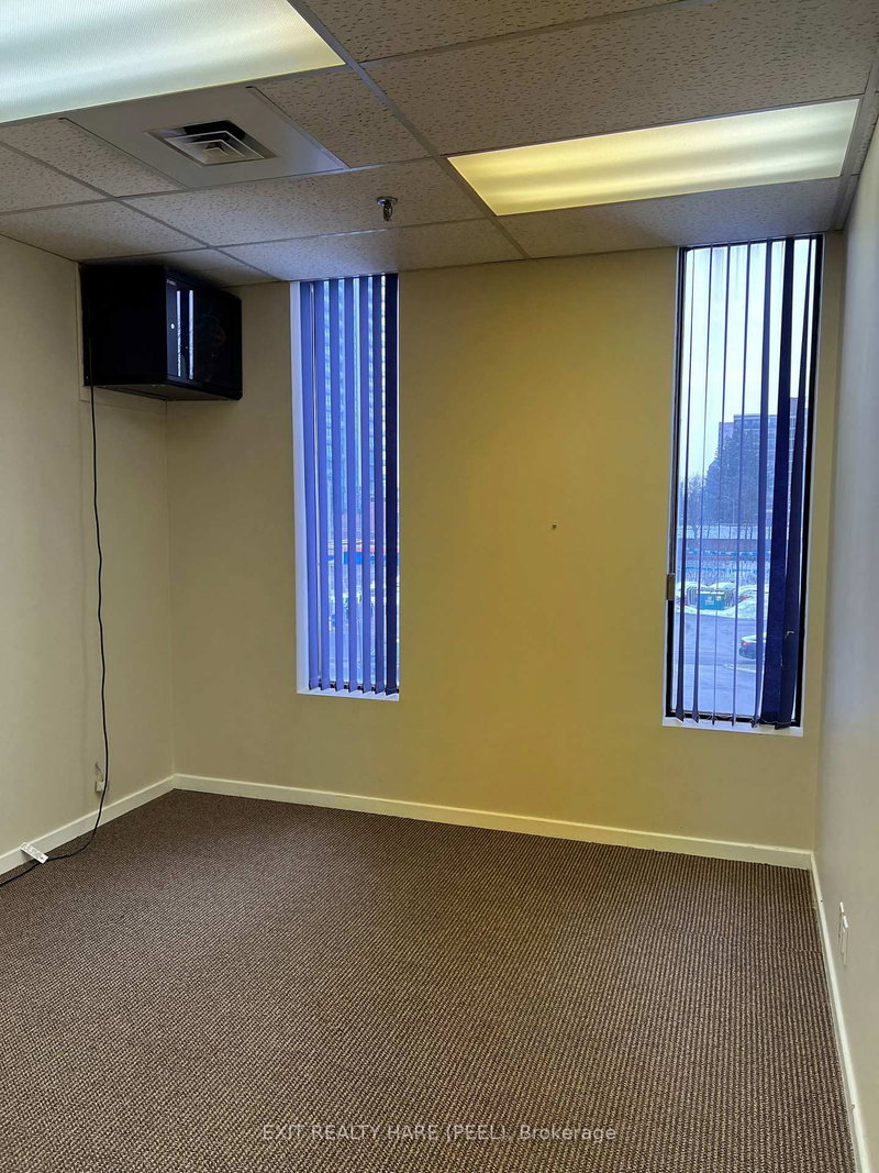 204 - 134 Queen St E, Brampton, L6V 1B2 | Image 2