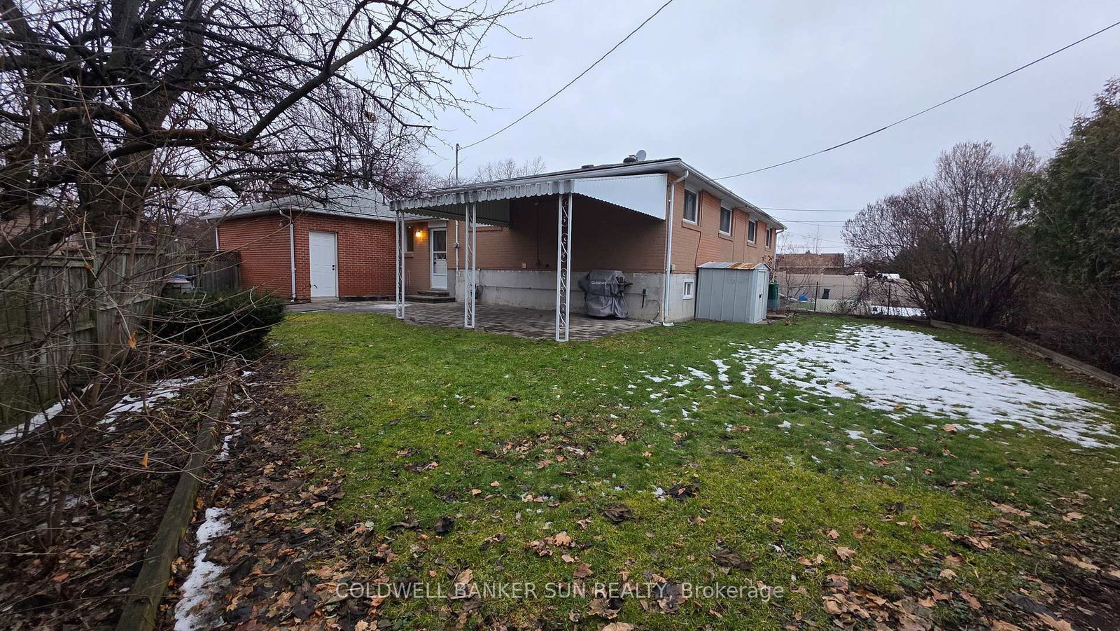 Semi-Detached House for sale at 23 Brookdale Crescent, Brampton, Ontario, L6T 1M8 - Avondale - MLS: W12669060