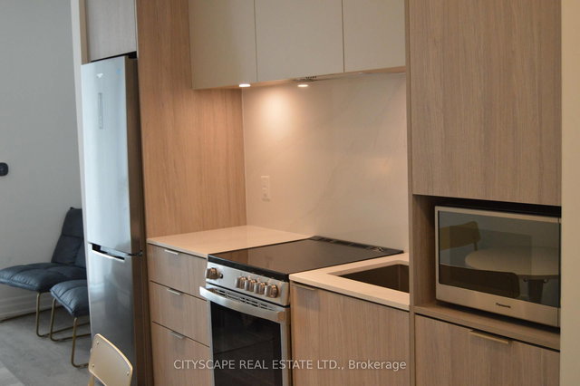 201 - 70 Annie Craig Drive