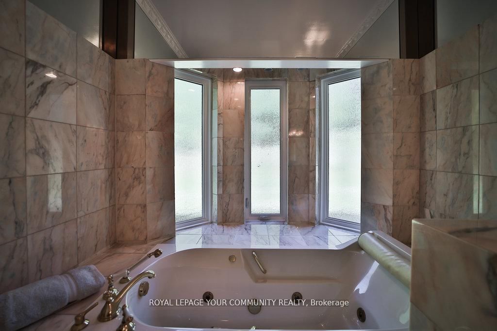 Detached House for sale at 8339 Finnerty Sideroad, Caledon, Ontario, L0N 1E0 - Palgrave - MLS: W12669798