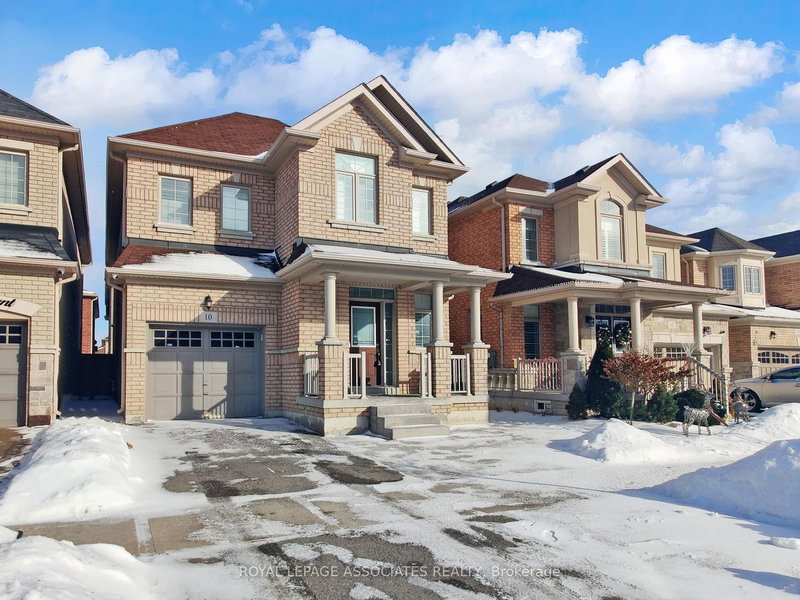 10 Lloyd Cres, Brampton, L7A 4J5 | Image 2