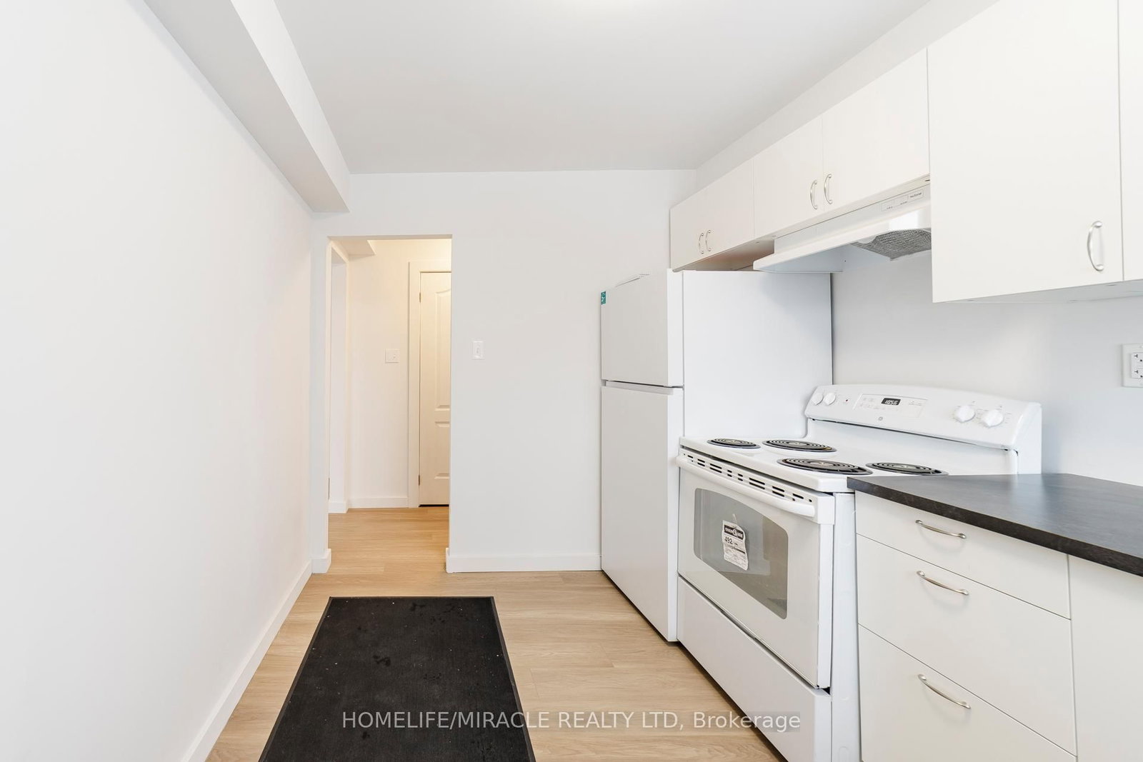 Semi-Detached House sold at 3309 Jolliffe Avenue, Mississauga, Ontario, L4T 1V6 - Malton - MLS: W12670100