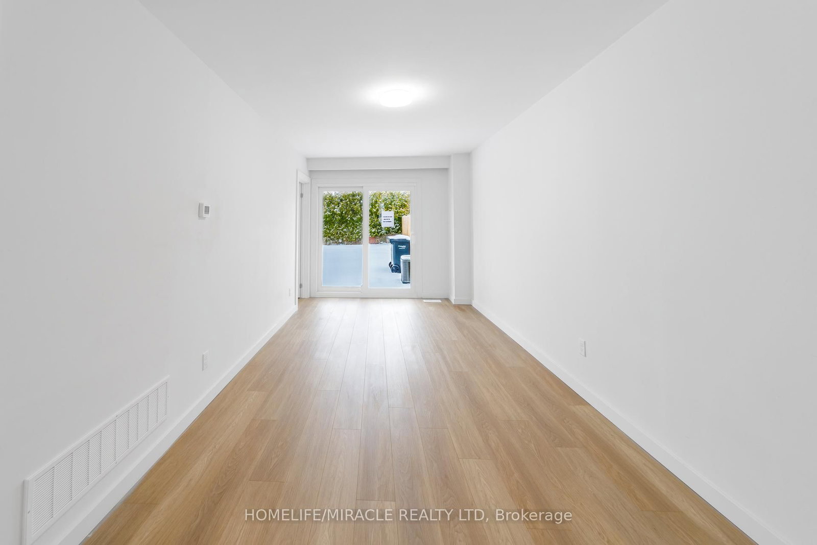 Semi-Detached House sold at 3309 Jolliffe Avenue, Mississauga, Ontario, L4T 1V6 - Malton - MLS: W12670100