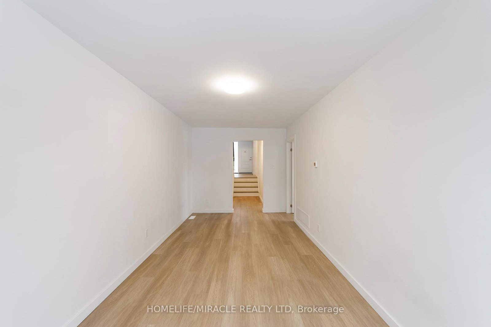 Semi-Detached House sold at 3309 Jolliffe Avenue, Mississauga, Ontario, L4T 1V6 - Malton - MLS: W12670100