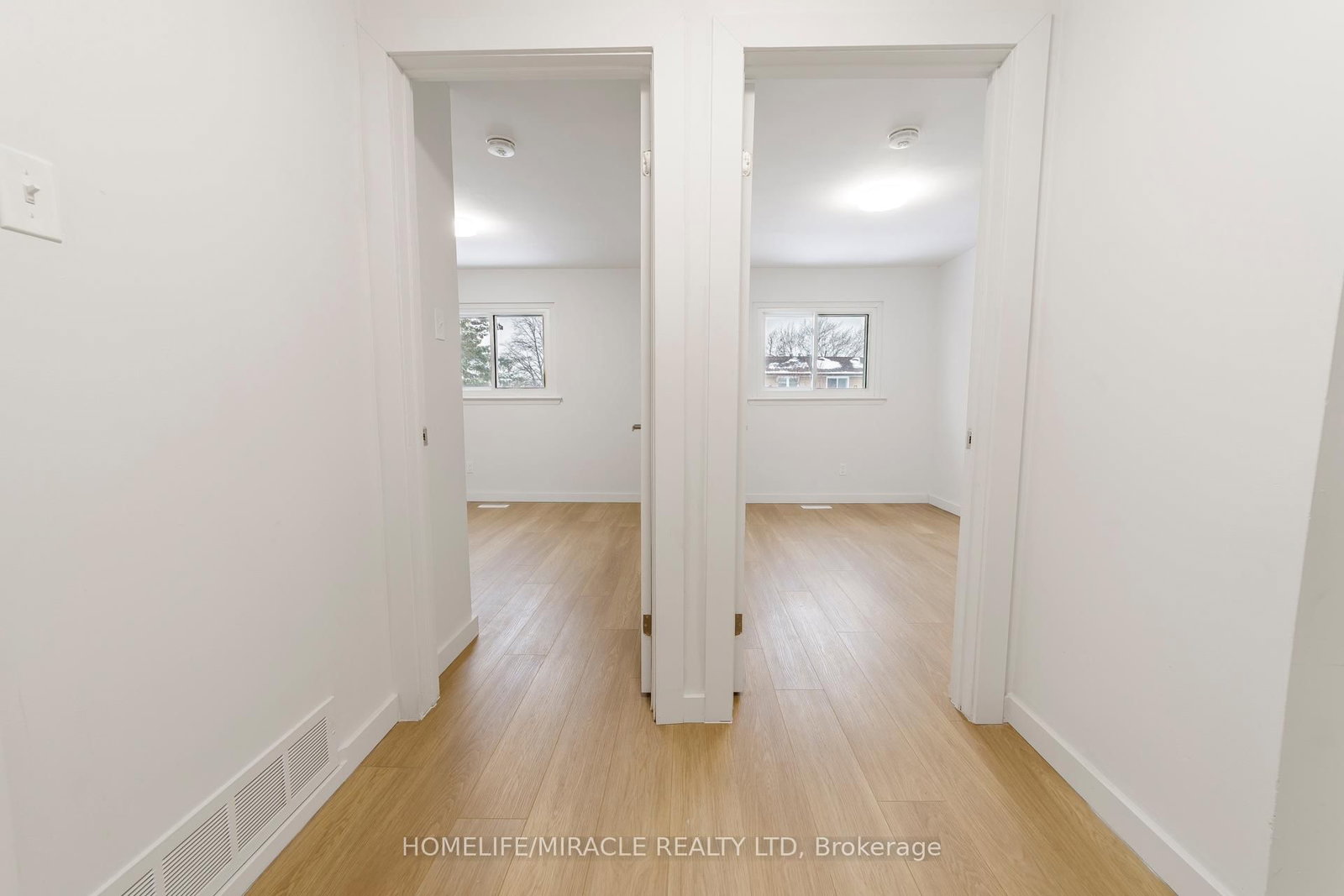 Semi-Detached House sold at 3309 Jolliffe Avenue, Mississauga, Ontario, L4T 1V6 - Malton - MLS: W12670100