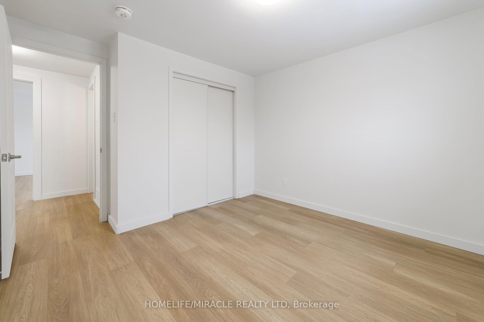 Semi-Detached House sold at 3309 Jolliffe Avenue, Mississauga, Ontario, L4T 1V6 - Malton - MLS: W12670100