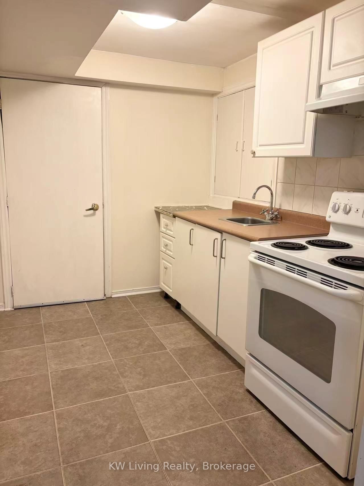 Semi-Detached House for lease at Basement-73 San Gabriele Place, Toronto, Ontario, M9L 3A5 - Humber Summit - MLS: W12670154