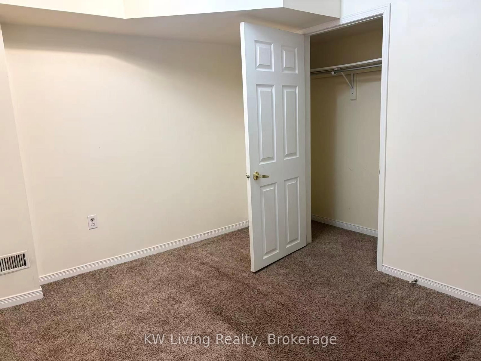 Semi-Detached House for lease at Basement-73 San Gabriele Place, Toronto, Ontario, M9L 3A5 - Humber Summit - MLS: W12670154