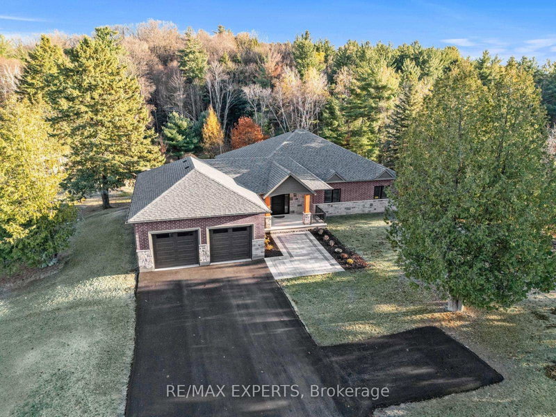 211 Pine Ave, Caledon, L7E 3S7 | Image 2