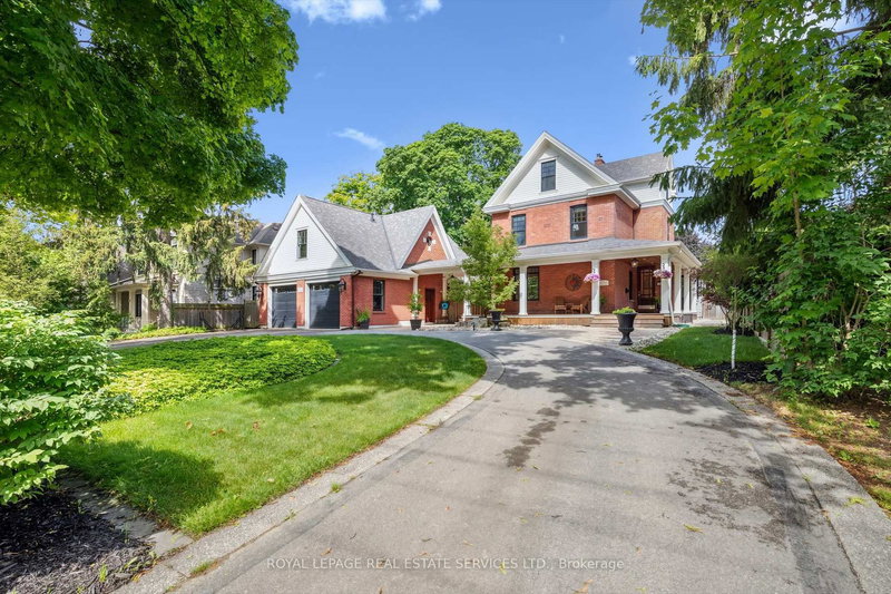 335 Lakeshore Rd W, Oakville, L6K 1G3 | Image 2