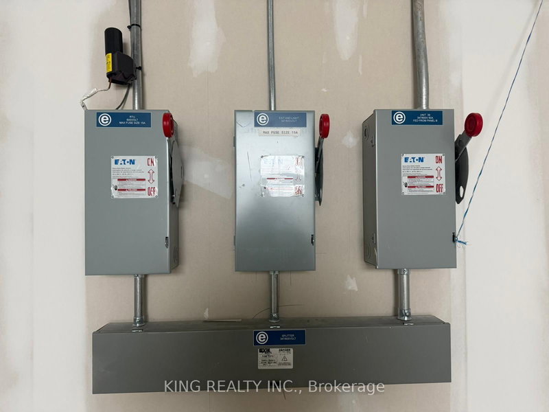 39 - 530 speers Rd, Oakville, L6K 2G3 | Image 3