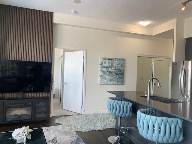 601 - 510 Curran Pl, Mississauga, L5B 0J8 | Image 3