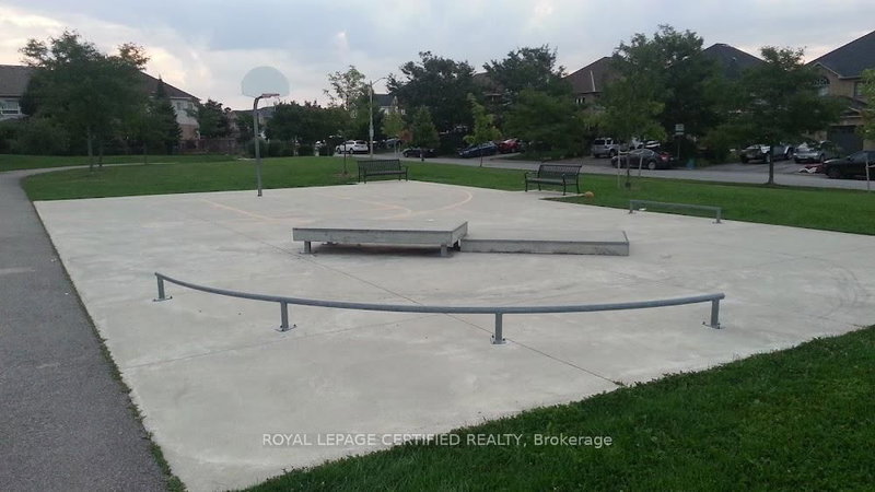 5126 Des Jardines Dr, Burlington, L7L 6L7 | Image 3