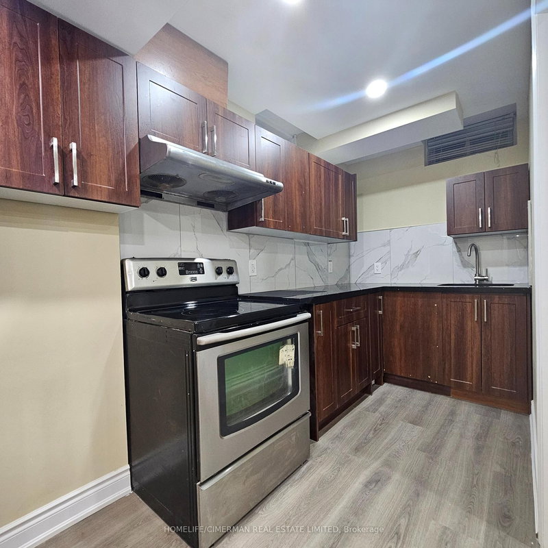 Bsmt - 140 Cadillac Cres, Brampton, L7A 3B4 | Image 3