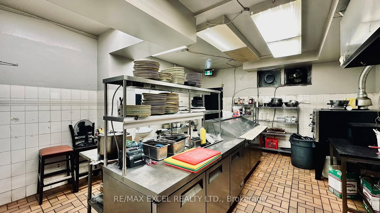 5164 Dundas Street W - Photo 10