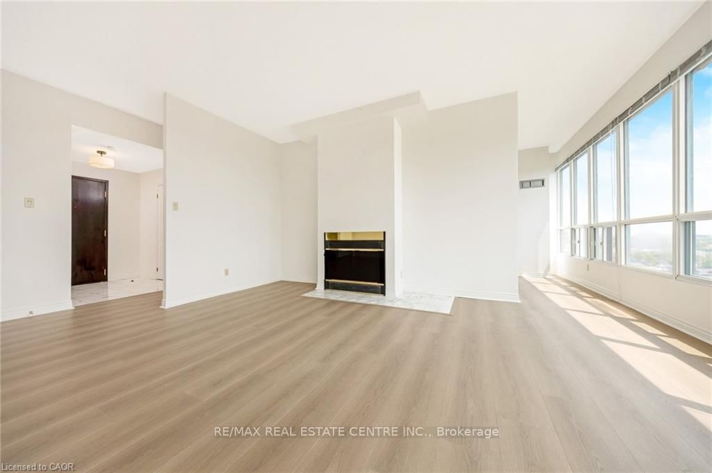 Condo for sale at SS01-100 Millside Drive, Milton, Ontario, L9T 5E2 - Old Milton - MLS: W12676070