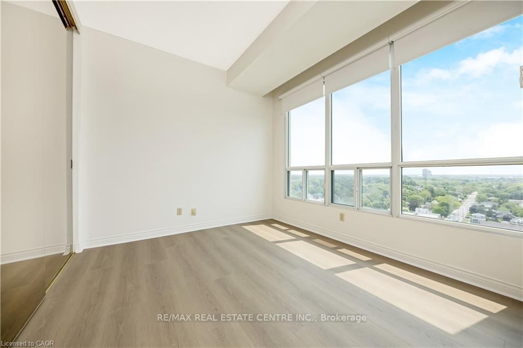 Condo for sale at SS01-100 Millside Drive, Milton, Ontario, L9T 5E2 - Old Milton - MLS: W12676070